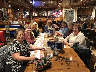 Bubba Gump Shrimp with these awesome ladies!